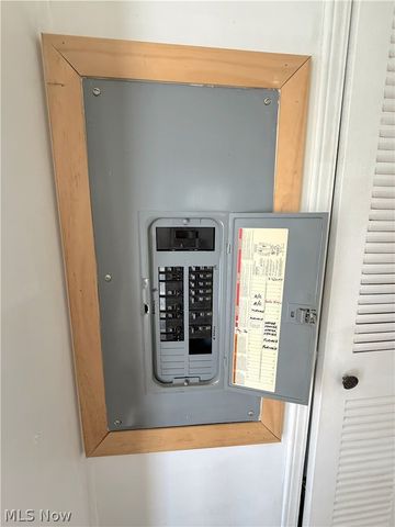 14 Hector Avenue, Chester, WV 26034