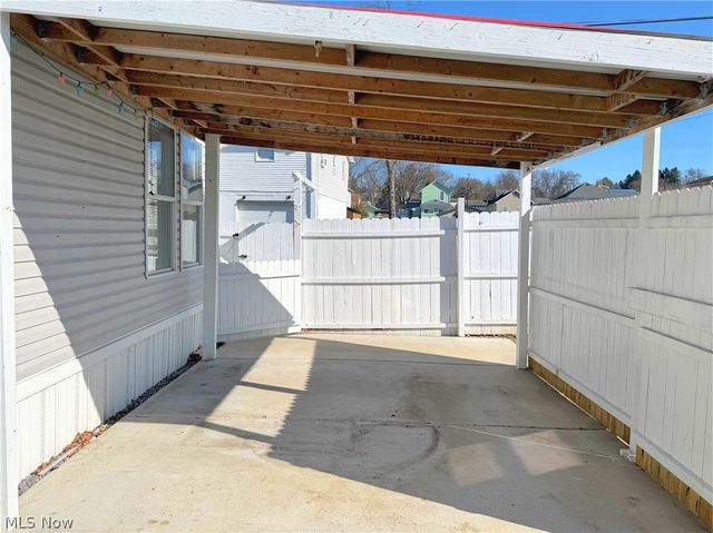 14 Hector Avenue, Chester, WV 26034