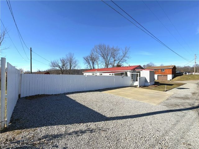 14 Hector Avenue, Chester, WV 26034