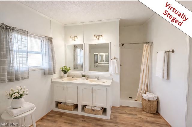 14 Hector Avenue, Chester, WV 26034