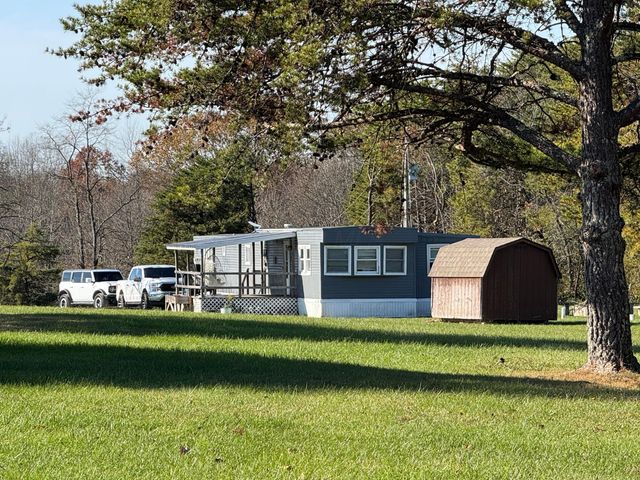 18728 Griffith Road, Logan, OH 43138