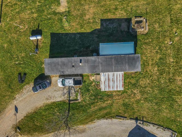 18728 Griffith Road, Logan, OH 43138