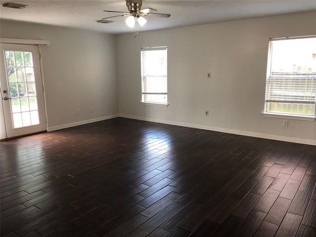 5718 Silas Creek Ct, Sugar Land, TX 77479