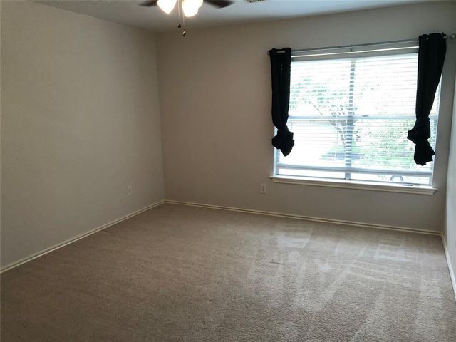 5718 Silas Creek Ct, Sugar Land, TX 77479