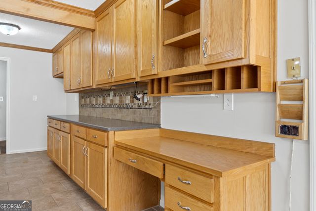 274 S Steel Bridge Road, Eatonton, GA 31024