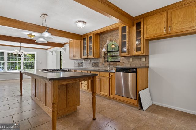 274 S Steel Bridge Road, Eatonton, GA 31024