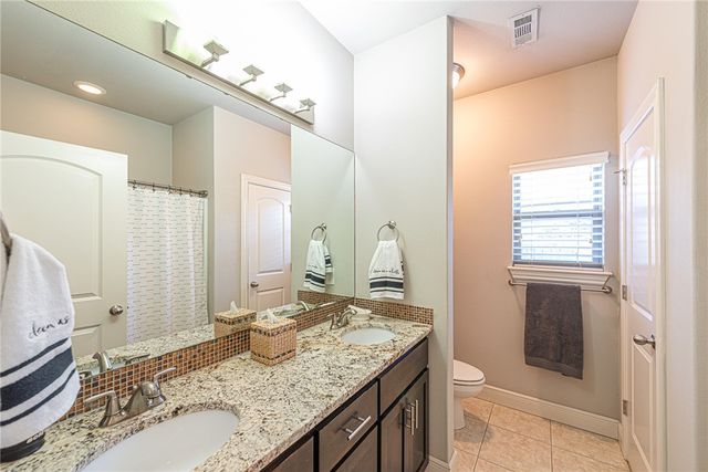 1914 Quinlan Avenue, Lowell, AR 72745