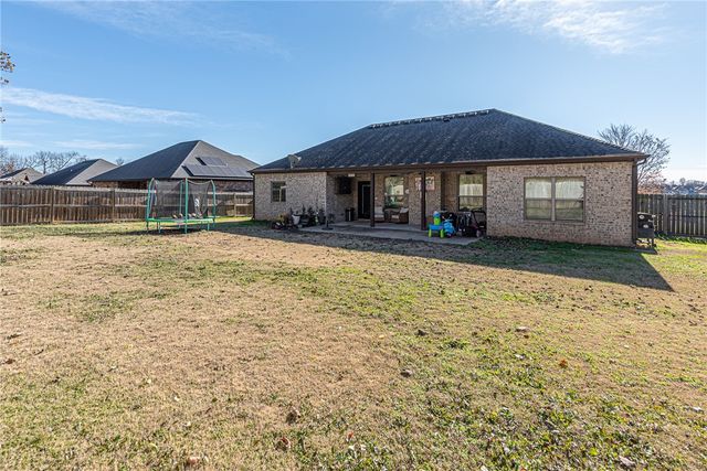 1914 Quinlan Avenue, Lowell, AR 72745