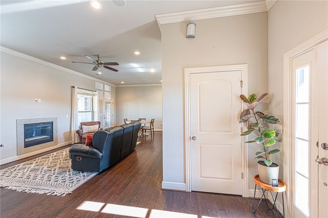 1914 Quinlan Avenue, Lowell, AR 72745