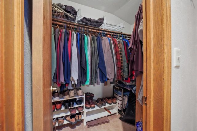 3265 San Juan TRAIL, Brookfield, WI 53005