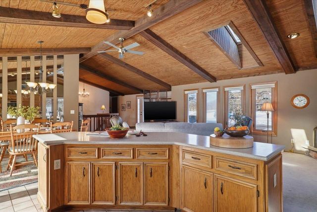 3265 San Juan TRAIL, Brookfield, WI 53005