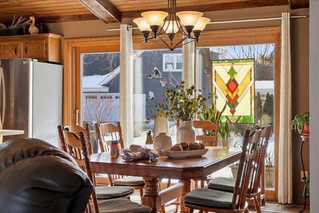 3265 San Juan TRAIL, Brookfield, WI 53005