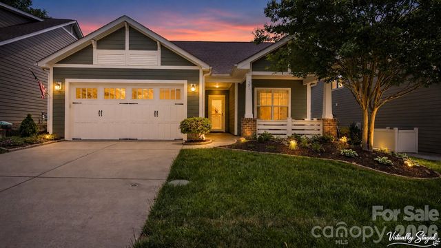 131 Chimney Rock Court, Denver, NC 28037