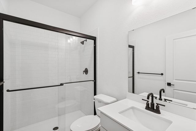 12107 St Augustine Drive, Mont Belvieu, TX 77535