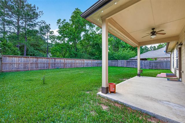 8 Landscape Court, Conroe, TX 77301