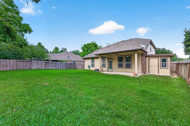 8 Landscape Court, Conroe, TX 77301
