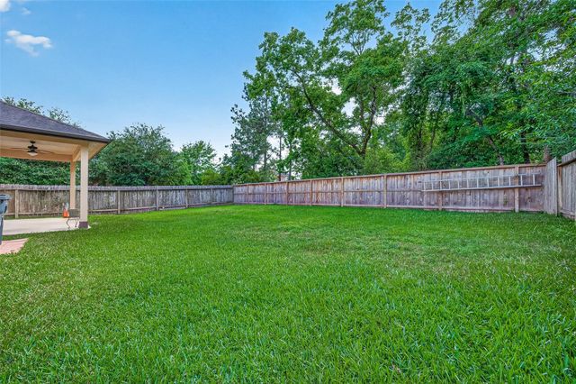 8 Landscape Court, Conroe, TX 77301