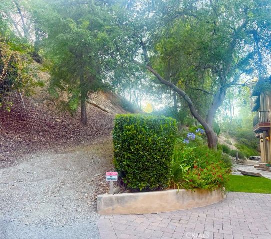 4551 Lindley, Tarzana, CA 91356