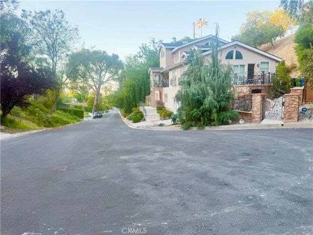 4551 Lindley, Tarzana, CA 91356