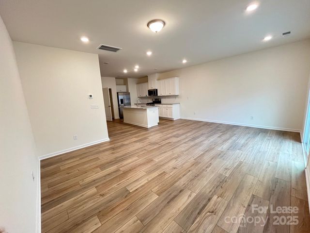 8104 Ramsburg Drive, Charlotte, NC 28269