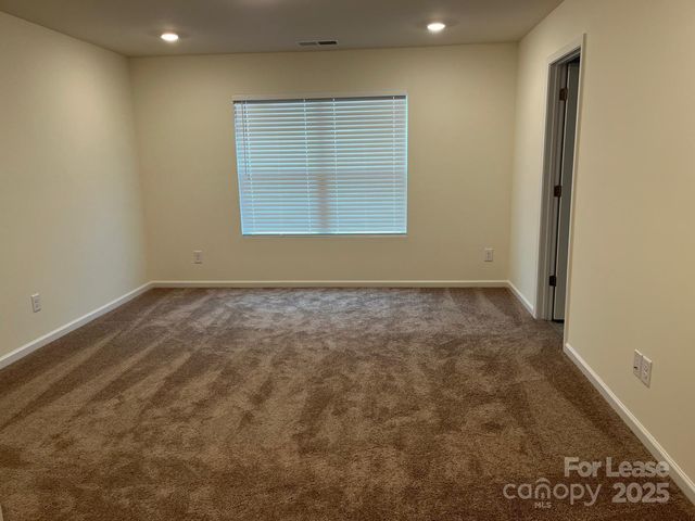 8104 Ramsburg Drive, Charlotte, NC 28269