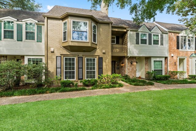 13346 Trail Hollow Drive 3346, Houston, TX 77079