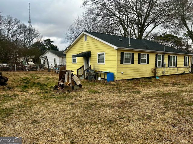 19 Helms Street, Newnan, GA 30263