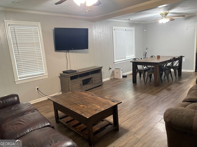 19 Helms Street, Newnan, GA 30263