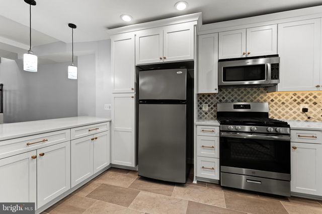 224 N PORT ST, Baltimore, MD 21224