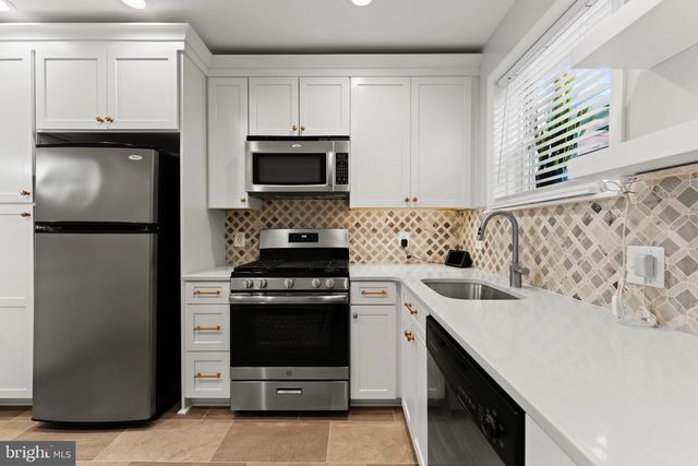 224 N PORT ST, Baltimore, MD 21224