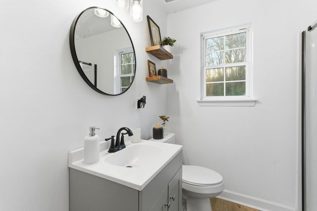 1074 Talon Dr, Columbia, TN 38401