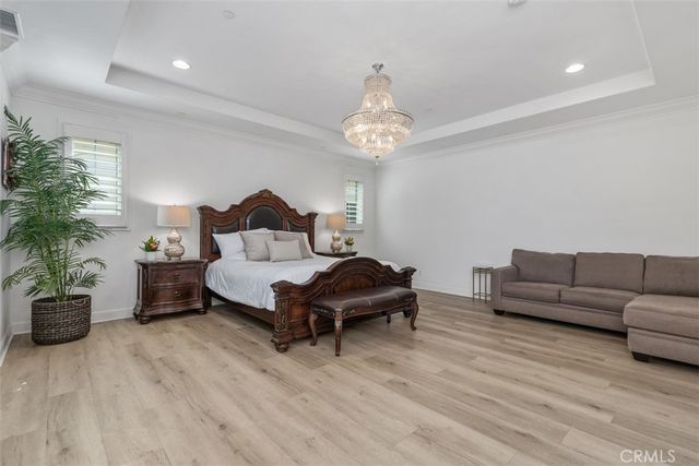 118 Iron Gate, Irvine, CA 92618