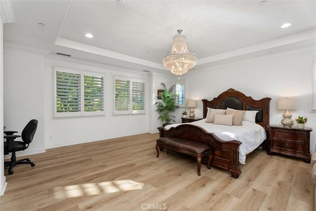 118 Iron Gate, Irvine, CA 92618