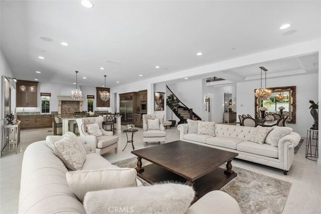 118 Iron Gate, Irvine, CA 92618