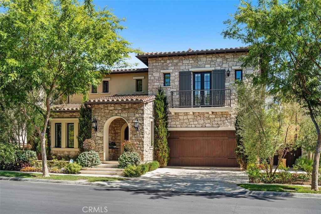 118 Iron Gate, Irvine, CA 92618