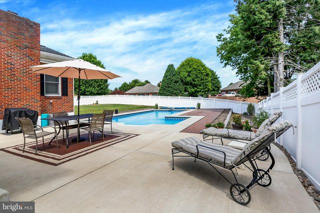 214 RIDGE HILL ROAD, Mechanicsburg, PA 17050