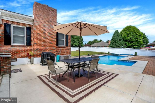 214 RIDGE HILL ROAD, Mechanicsburg, PA 17050