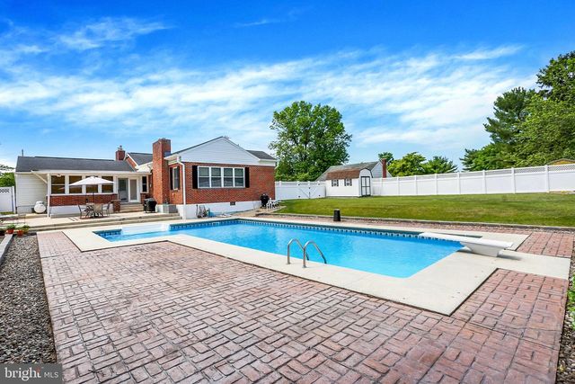 214 RIDGE HILL ROAD, Mechanicsburg, PA 17050