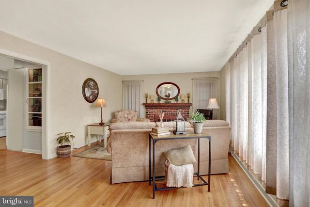 214 RIDGE HILL ROAD, Mechanicsburg, PA 17050