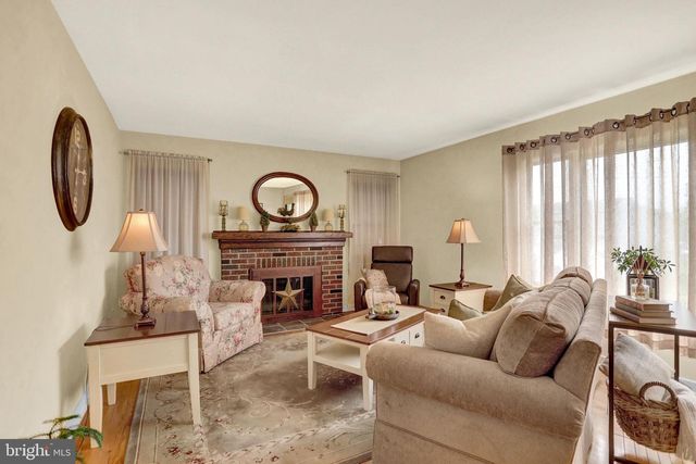 214 RIDGE HILL ROAD, Mechanicsburg, PA 17050