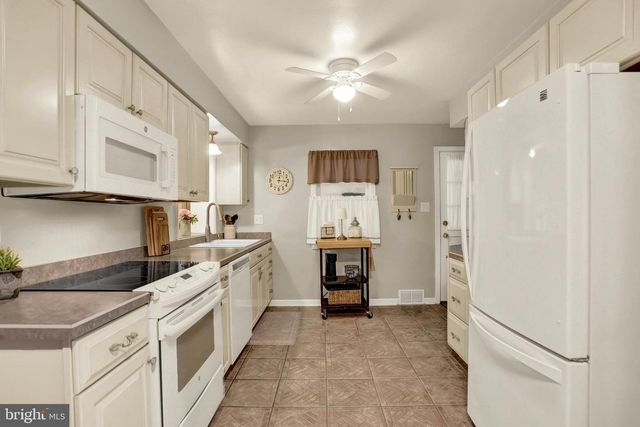 214 RIDGE HILL ROAD, Mechanicsburg, PA 17050