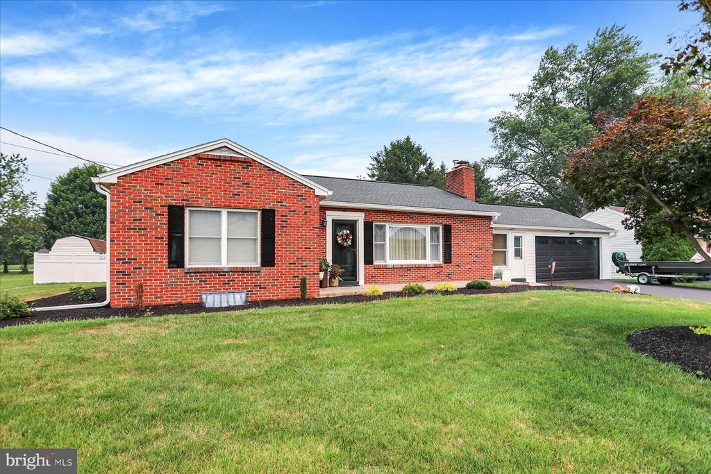 214 RIDGE HILL ROAD, Mechanicsburg, PA 17050