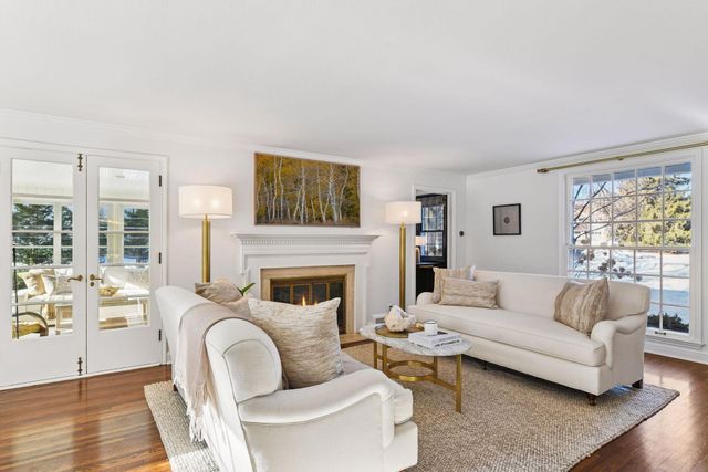 1 Spur Road, Edina, MN 55436