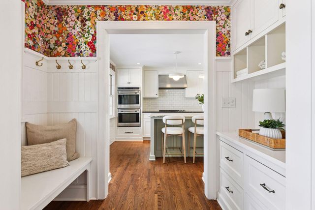 1 Spur Road, Edina, MN 55436