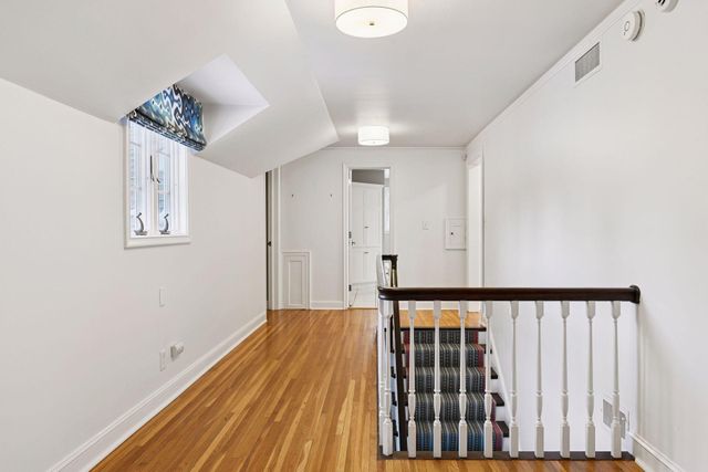 1 Spur Road, Edina, MN 55436