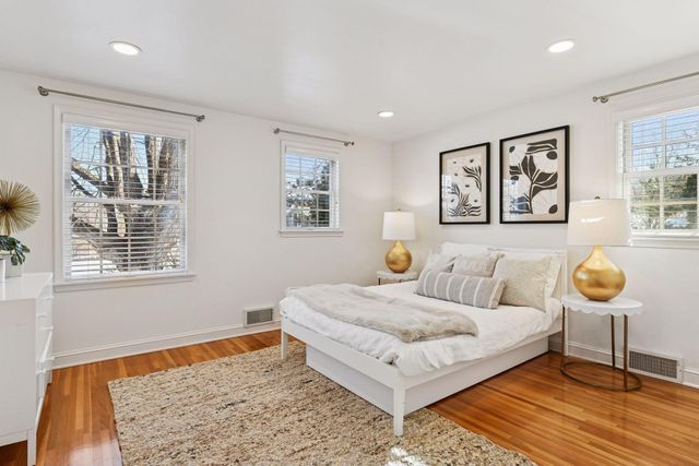 1 Spur Road, Edina, MN 55436