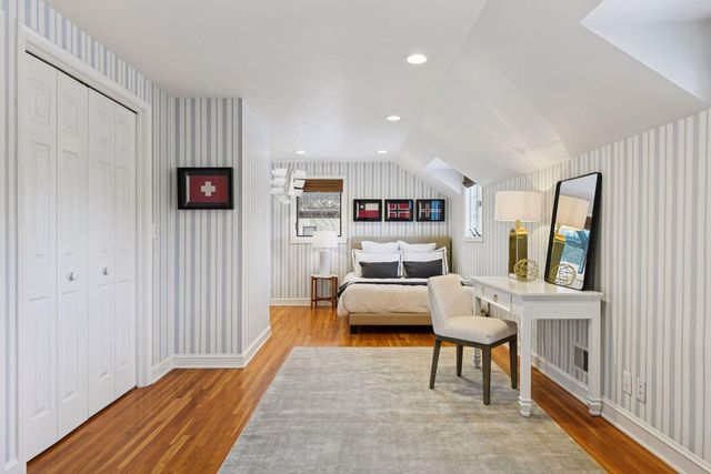 1 Spur Road, Edina, MN 55436