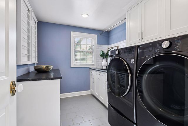 1 Spur Road, Edina, MN 55436