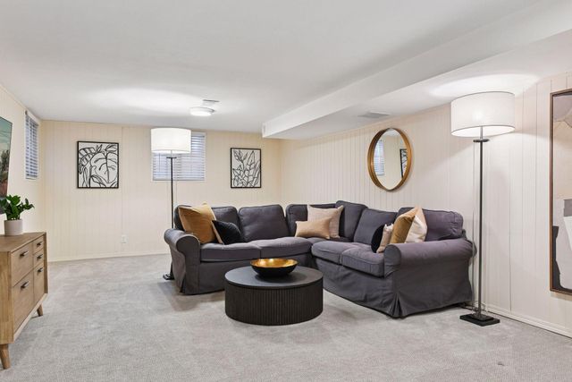 1 Spur Road, Edina, MN 55436