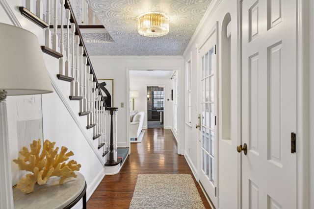 1 Spur Road, Edina, MN 55436